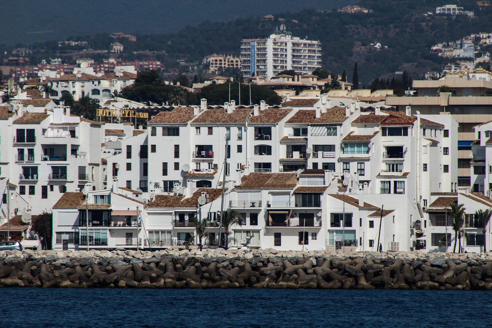 Svensk mäklare i Spanien – Lovisa guidar dig till att köpa bostad på Costa del Sol