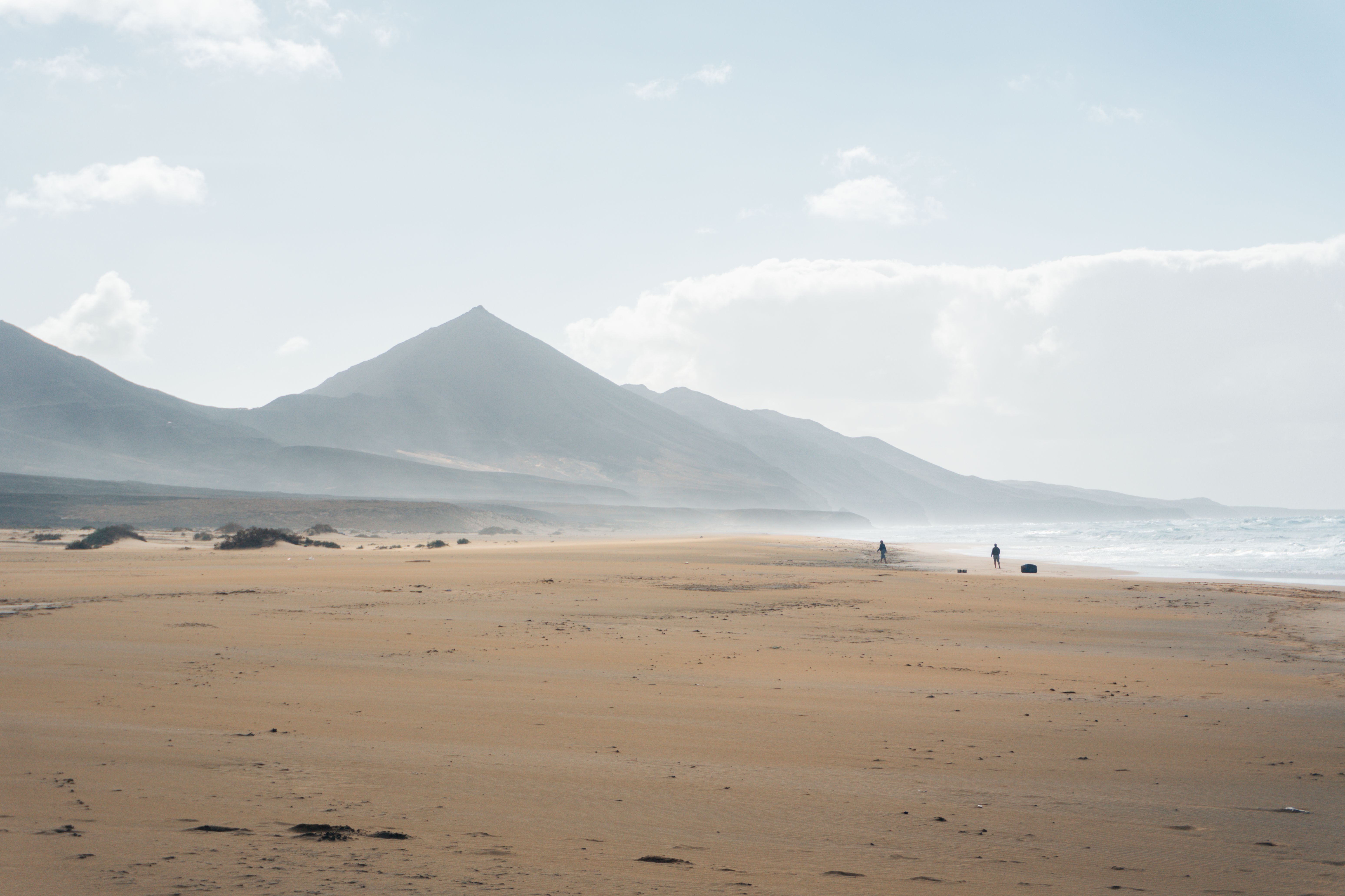 Fuerteventura Kanarieön med paradisstränder, vilda landskap och en känsla av frihet