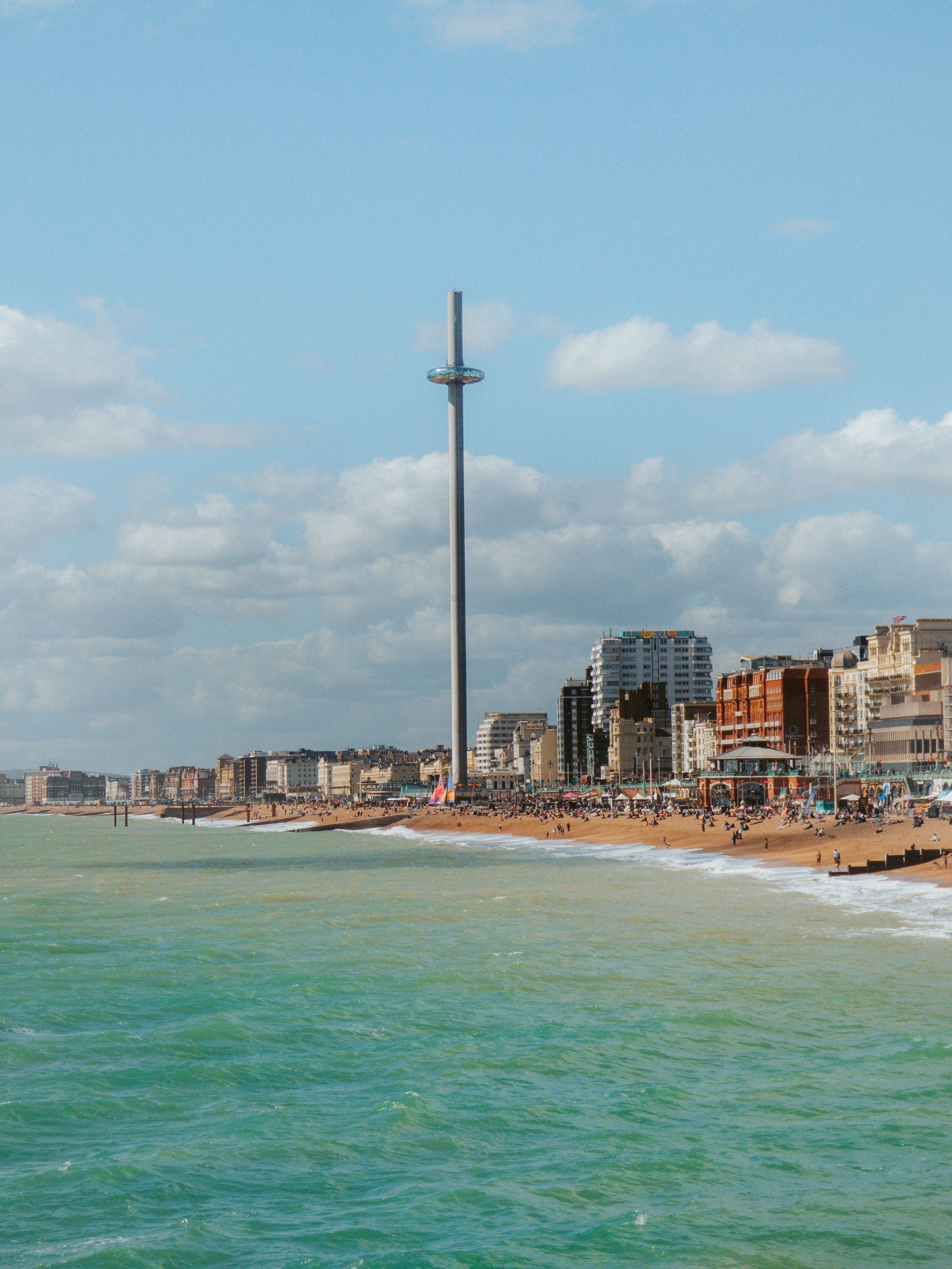 Brighton – Englands färgstarka kuststad med strandliv, fotboll, shopping och unika upplevelser