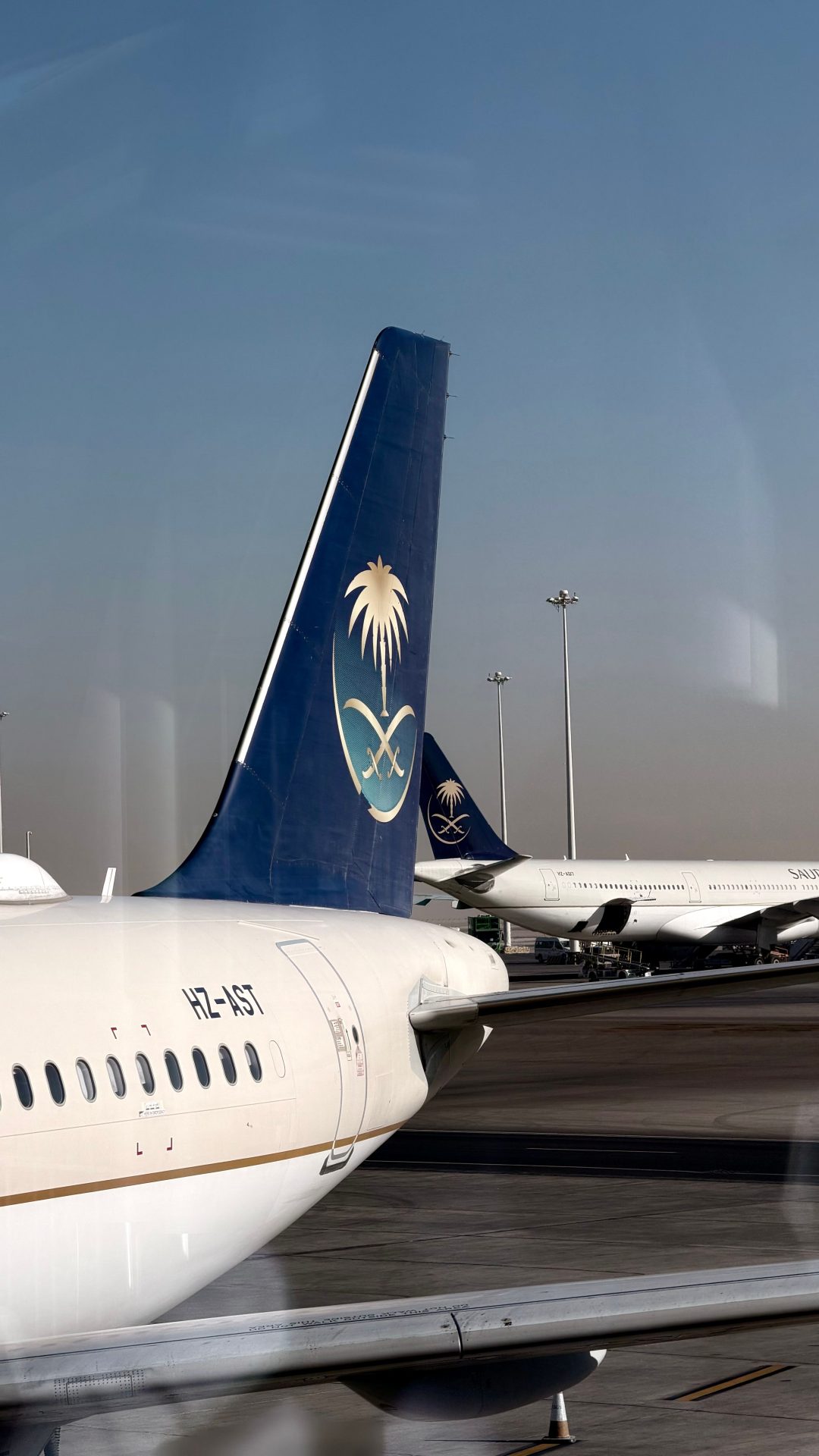 Flygkaos efter attackerna mot Riyadh – svenska resenärer kan drabbas