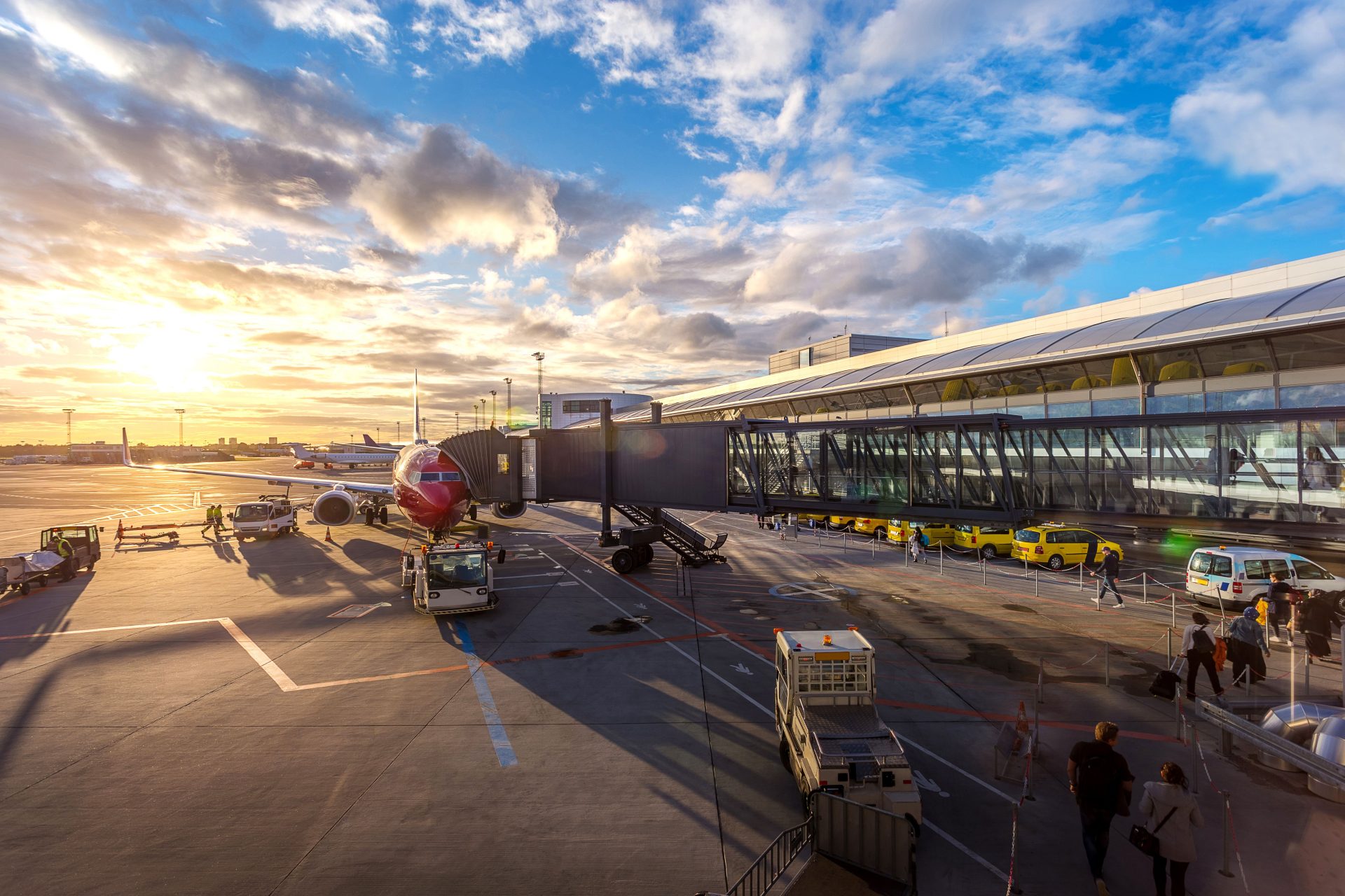 Långa köer i säkerhetskontrollen på Köpenhamns flygplats just nu